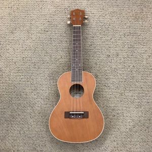 Mitchell MU40C Concert Ukuele Natural
